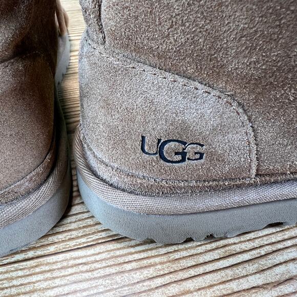 Ugg Australia Women's Neumel Boot Tan Brown US Sz 8 - Picture 7 of 9